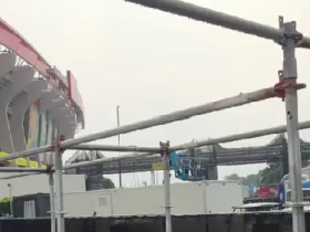 记者：墨西哥城出现雷暴天气，预案启动，英墨战预计推迟开赛