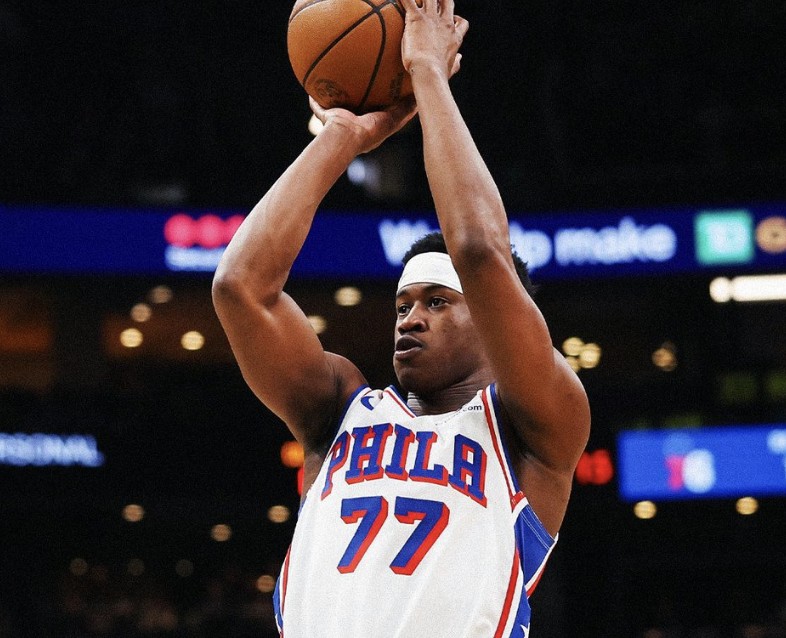 20岁265天，VJ-埃奇库姆成为NBA历史季后赛30分10板最年轻球员