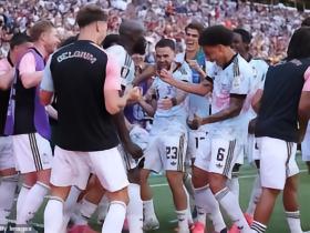 比利时4-1大胜美国，卢卡库进球后模仿“特朗普舞”