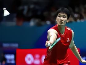 李诗沣1-2不敌全奕镇，国羽男团1-2暂时落后韩国