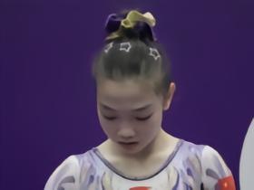 柯沁沁摘银，中国队在体操女子全能比赛中的13连冠被终结