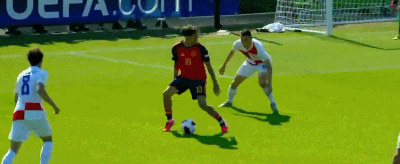 半场战报：U19西班牙1-0克罗地亚U19，埃斯帕特破门