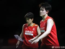 亚运会羽毛球女团决赛：圣坛组合2-0取胜，大比分2-0