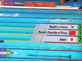 中国队夺得女子4x100米混合泳接力冠军，日本韩国分获银铜牌