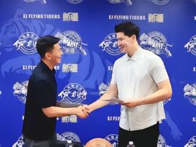 官方：新疆广汇已与阿不都沙拉木、曲笑宇完成续约
