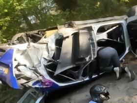 RN365：老维斯塔潘在拉力赛遭遇翻车事故，主副驾驶均未受伤