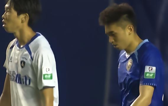 半场:大连鲲城0-0南京城市,比赛沉闷,双方难觅良机