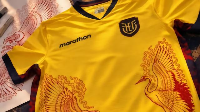 足球厄瓜多尔发布对日本友谊赛特别球衣，黄色调印有神鹰和丹顶鹤五洲1 评09-30 11:53