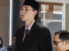 官方：印尼归化06年米切尔-贝克，球员将参加东南亚锦标赛