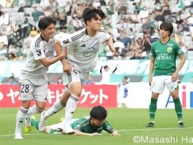 日媒：横滨水手经典战送温变杯，4万球迷可领