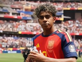 Opta：亚马尔在大赛11次首发取得全胜