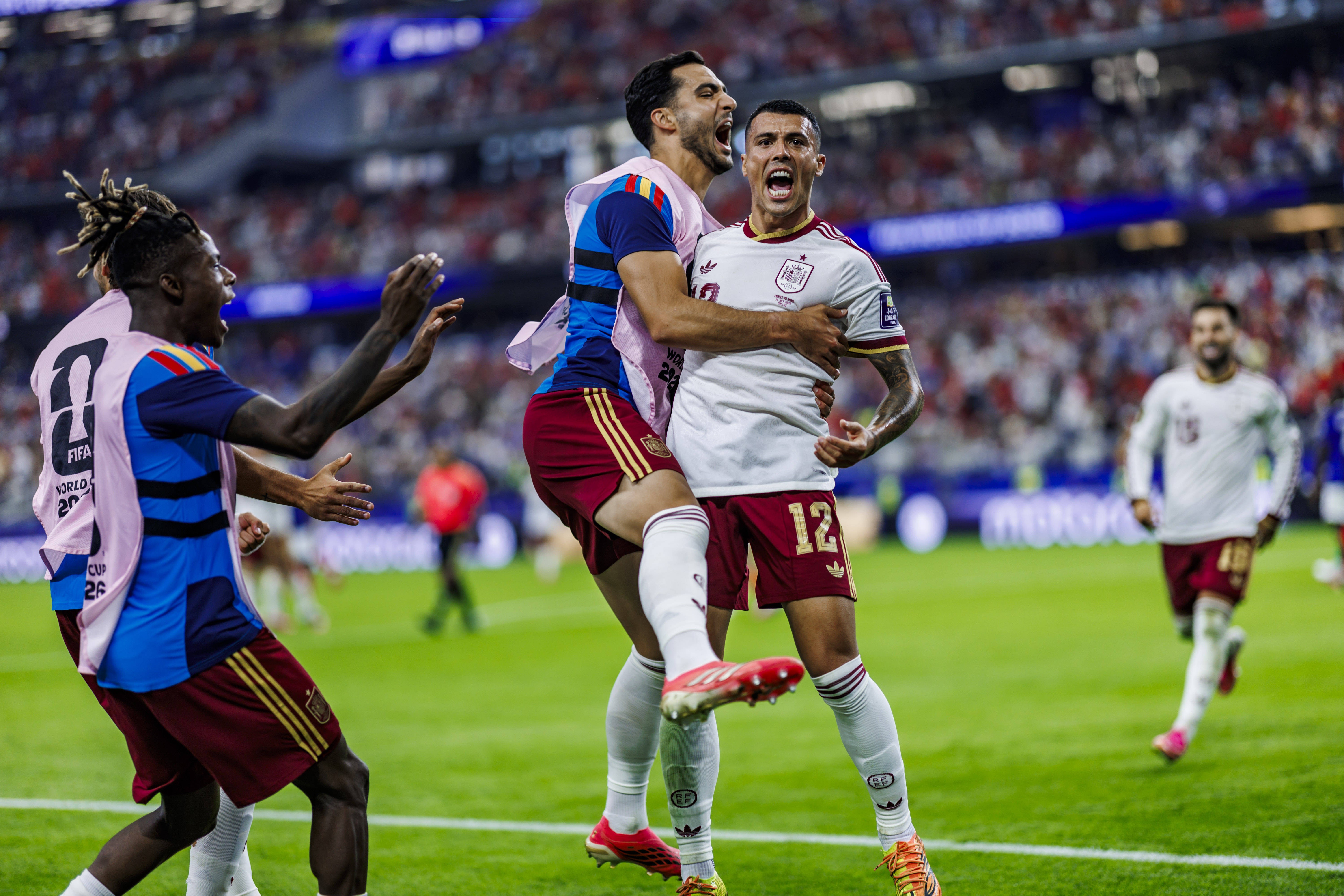 热议法国0-2西班牙：德尚只会开闸放狗；西班牙极致团队配合