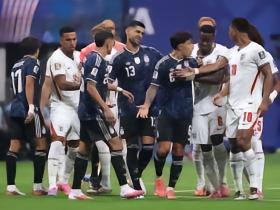 半场战报：英格兰0-0阿根廷，双方0射正，两队多次激烈对抗