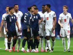 贺宇：上半场英格兰左侧好，右侧流动性和对抗都打不出来