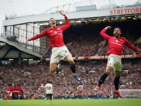 半场战报：曼联2-0利物浦，谢什科、库尼亚分别建功