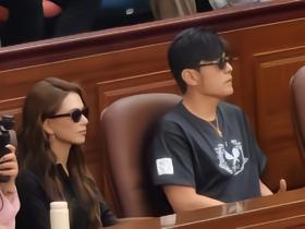 观战“师父”，周杰伦昆凌夫妇现身上海大师赛助威张之臻比赛