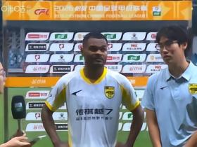 又现低级乌龙，广州豹赢球后采访人员问“失利后该如何调整”