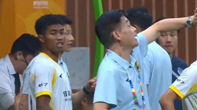 足球冯峰：黄晟豪从国足回来后第一时间表态能出战，这让我很感动中超中甲10-08 11:51