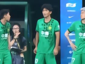 足球报：原本有多家俱乐部打算引进范双杰，但国安决定留下他