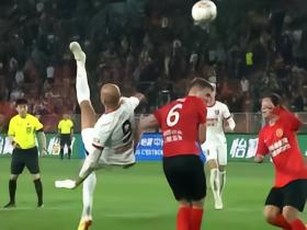 成都1-0补时绝杀铁人豪取七连胜，费利佩连场倒钩神仙球