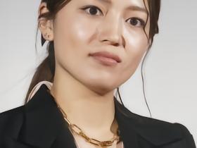 板仓滉与川口春奈热恋，女方曾飞荷兰相见