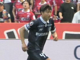 日媒：福冈2-1冈山，桥本悠联赛首球绝杀落泪