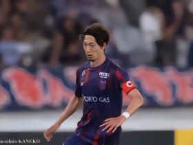 官方：FC东京队长室屋成左比目鱼肌拉伤