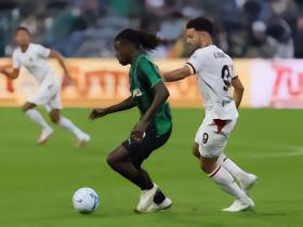 半场：米兰0-0萨索洛，穆里奇多次扑救，加比亚伤退