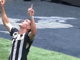 米内罗竞技2-1桑托斯，博尔巴斯倒钩反绝杀，主队补时2球逆转