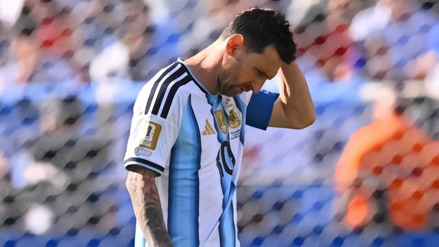 足球TyC：梅西本该夺世界杯金球，FIFA给了罗德里英超西甲49 评07-20 23:49