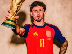 以防鹰迷们遗忘我鹰也有一位世界杯冠军啦🏆