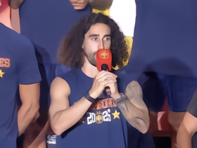 哈兰德又被cue，库库在世界杯夺冠庆典领唱库库之歌