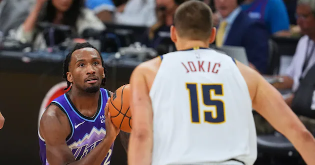 阿里纳斯：彼得森高中就有NBA心态