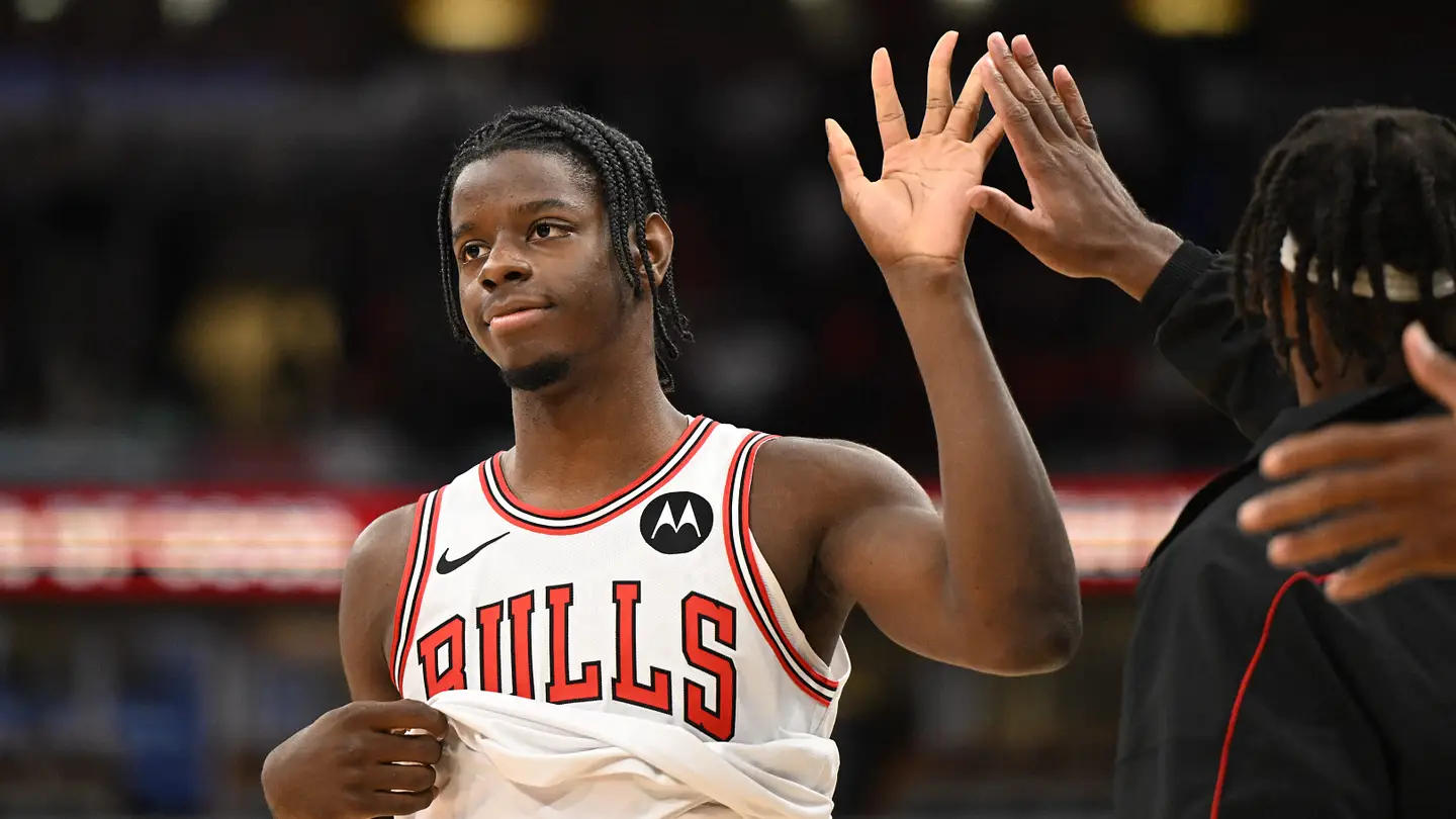 NBA季前赛新秀表现：威尔逊17分领衔