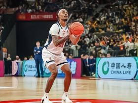 媒体人：广州龙狮签下小外援麦考尔，后者上赛季效力广东