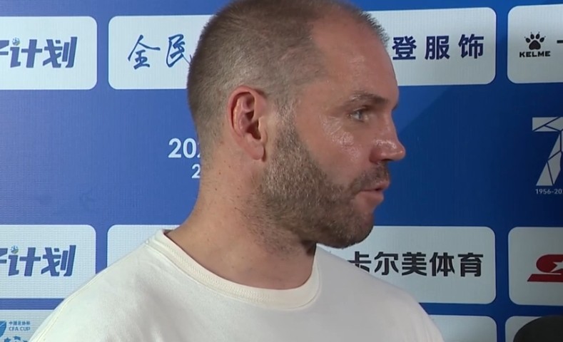 尼尔森：我不看罚丢点球的消极面，敢站在十二码点上就是勇士