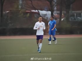 德转：21岁中场肖嘉懿转会石家庄功夫，球员此前在德国留学