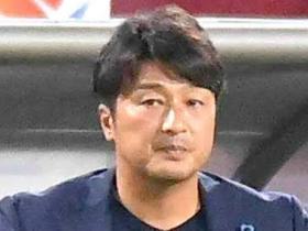 日本前国脚三浦淳宽踢纪念赛遭重伤，颧骨被撞成凹陷性骨折