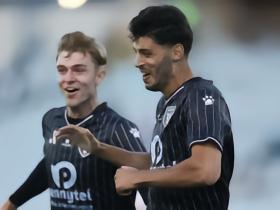 澳超官方：弗雷泽首秀传射，麦克阿瑟FC2-1逆转珀斯光荣