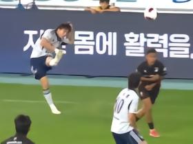蔚山2-1逆转十人富川，亚戈-卡列洛、李镇贤破门
