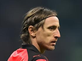 阿斯：魔笛在考虑未来；他与FIFA沟通希望佩戴更完善防护面具