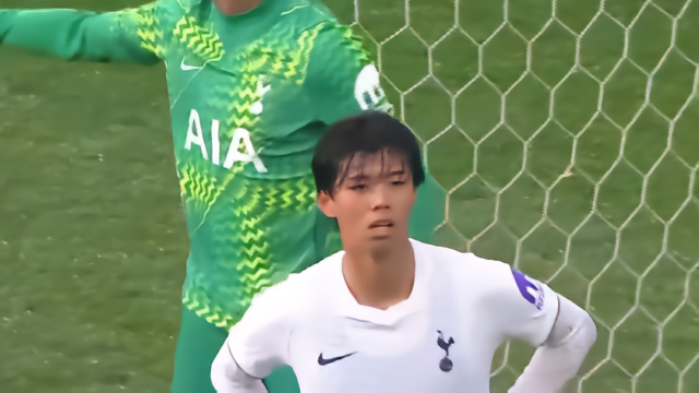 足球半场战报：热刺1-0奥克兰FC，斯卡利特破门，唐利造险足球6 评07-26 11:45