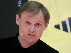 阿迪达斯就世界杯粉鞋扎堆致歉：认为是巧合，希望不要再发生