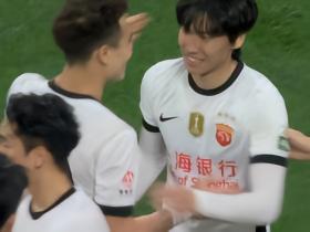 成都0-1海港遭遇联赛首败，李新翔制胜，颜骏凌屡救险