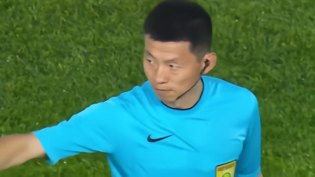 足球河南vs英博主裁甄伟数据：执法过河南5场，河南3胜2平不败中超4 评07-31 17:28