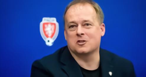 足球捷克足协：反对因凡蒂诺的FIFA商业化改革，支持切费林和欧足联五洲3 评07-31 23:18