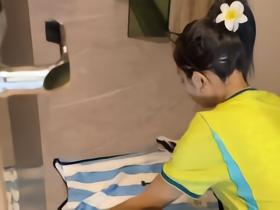 不尊重，曾遭墨西哥人种族歧视的女网红用梅西球衣当抹布引争议