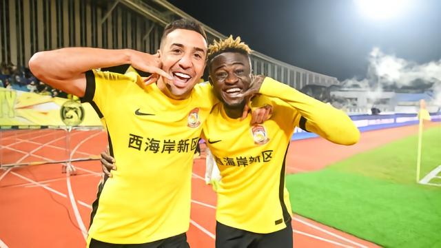 足球彩经前瞻：青岛德比亚冠梦vs保级命，一触即发：魔咒、伤病、金哨中超3 评08-02 11:31
