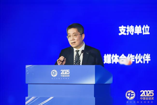 金陵三月，共赴新程——2025中国金球奖各奖项揭晓|中国|上海申花|吴曦|邵佳一|王霜|武汉车谷江大女足|懂球帝