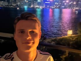 乌尔比希：香港是座迷人的城市；我们门将组的关系非常紧密